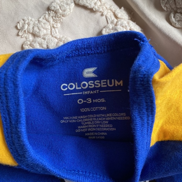 Morehead State University (MSU) onesie and bib set!! Brand new condition!! - Picture 3 of 4